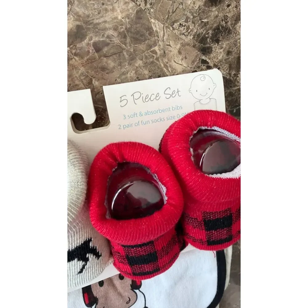 NEW Hudson Baby 5-Piece Bib and Sock Set - Winter Moose